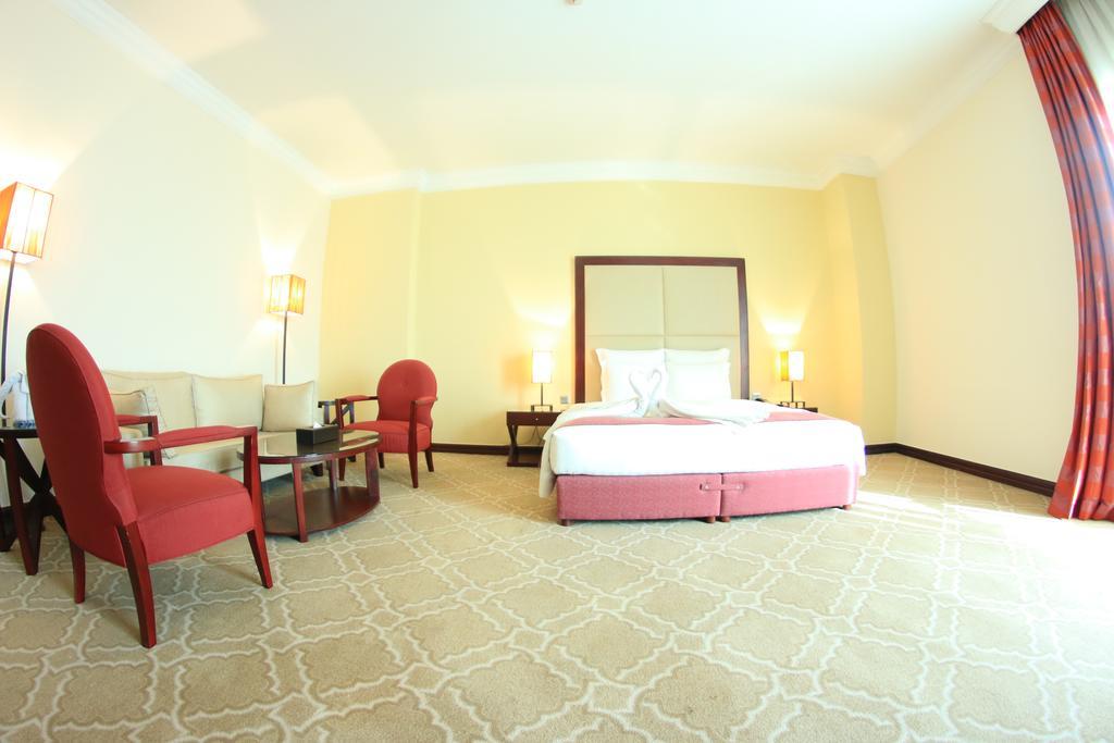 Grand Regal Hotel Doha Room photo